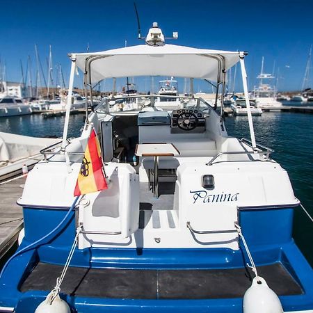 Cozy Boat To Unwind By The Ocean Hotel Puerto Calero Exterior photo