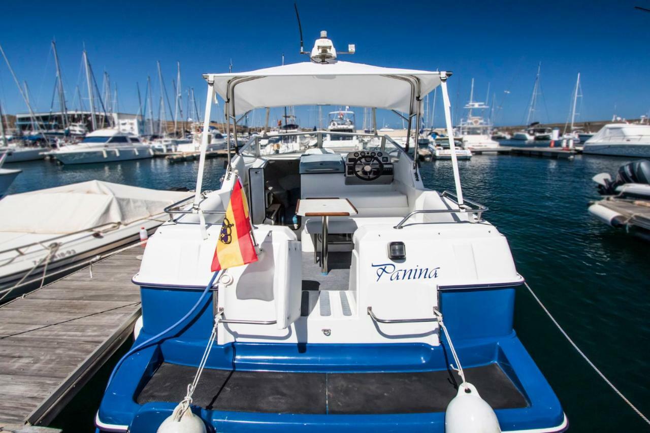 Cozy Boat To Unwind By The Ocean Hotel Puerto Calero Exterior photo