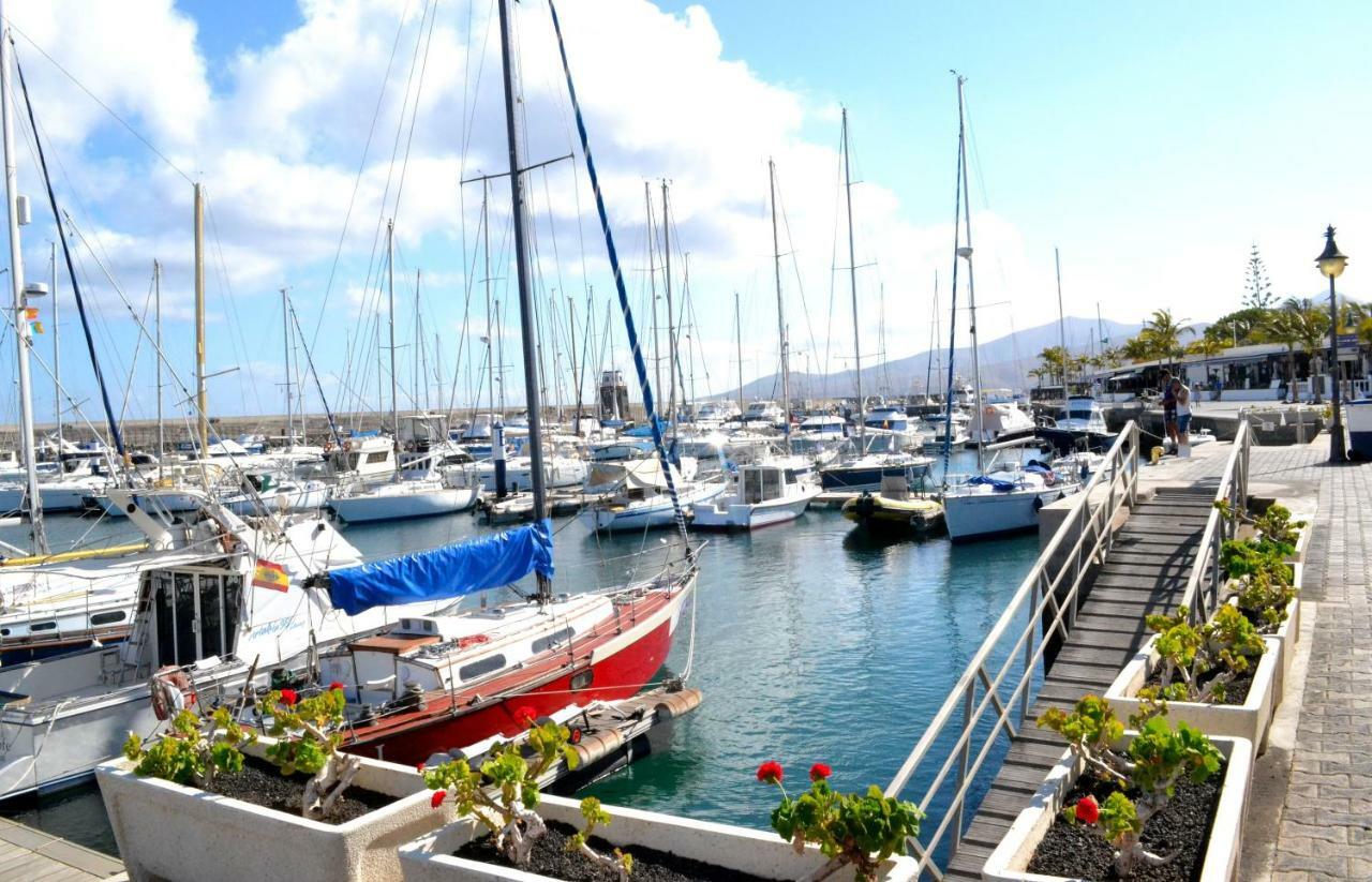 Cozy Boat To Unwind By The Ocean Hotel Puerto Calero Exterior photo